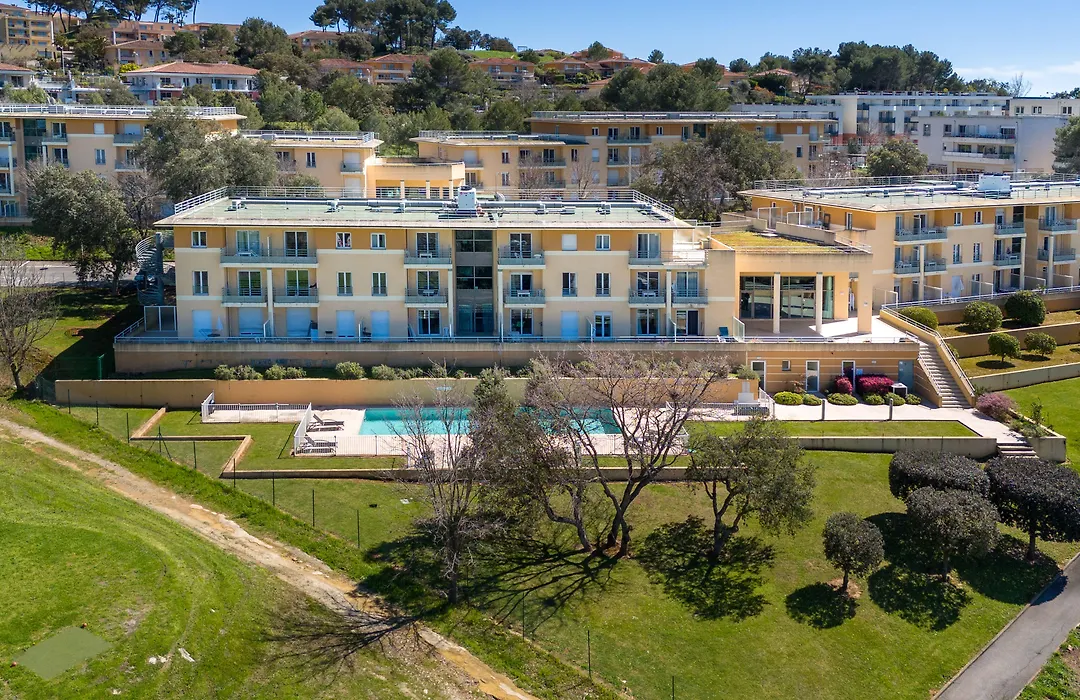 Nemea Appart Hotel Green Side Biot Sophia Antipolis-1